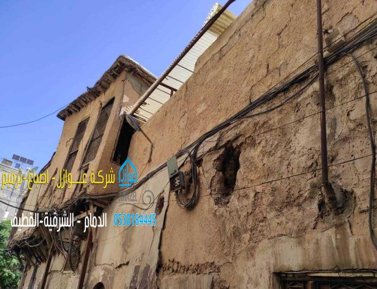 ترميم المباني يحافظ على جمالها ويزيد من عمرها الافتراضي بفضل أعمال الصيانة.