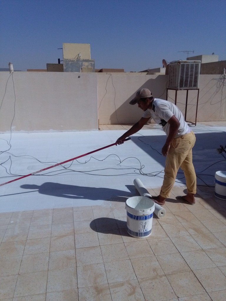 عوازل مائية في الدمام والشرقية: حماية فعّالة ضد تسربات المياه