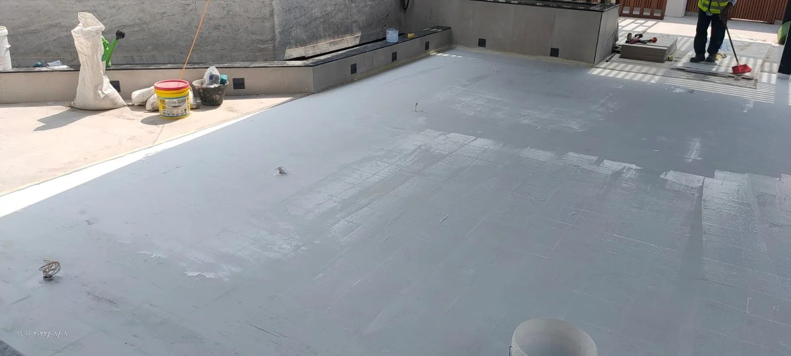 عوازل مائية في الدمام والشرقية: حماية فعّالة ضد تسربات المياه